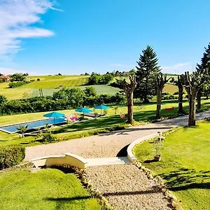 https://casa-vigna.hotels-rhonealpes.com